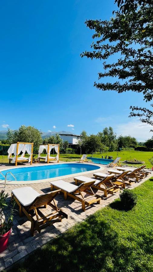 Epic House Valea Avrigului Villa Luaran gambar